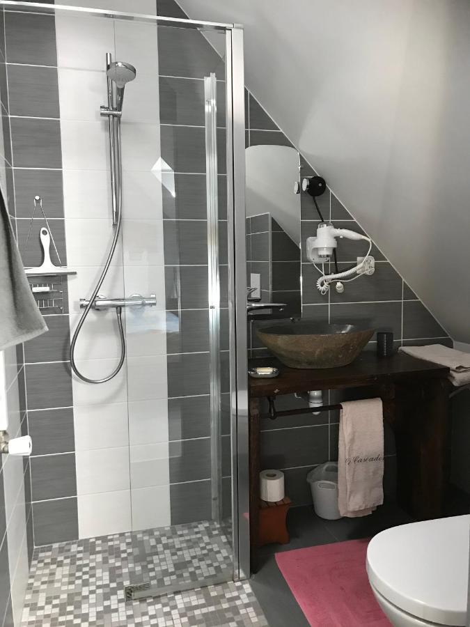 Chambre D'Hotes Le Cascadou Banassac Exteriör bild