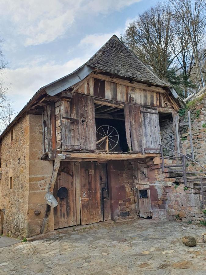 Chambre D'Hotes Le Cascadou Banassac Exteriör bild